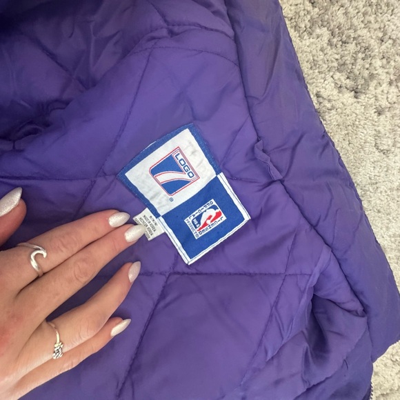 Men’s Vintage Utah Jazz Logo 7 Puffer Jacket Purple NBA 90s Size Medium - Picture 10 of 12